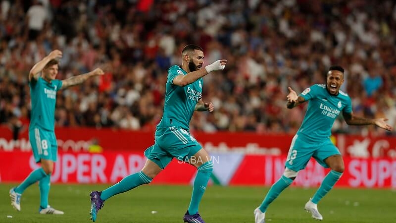 Karim Benzema và các đồng đội không ngại những chuyến làm khách.