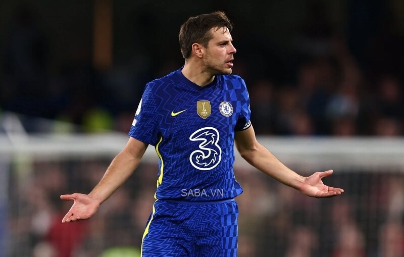 Azpilicueta cảm thấy khó hiểu vì bị thổi phạt.