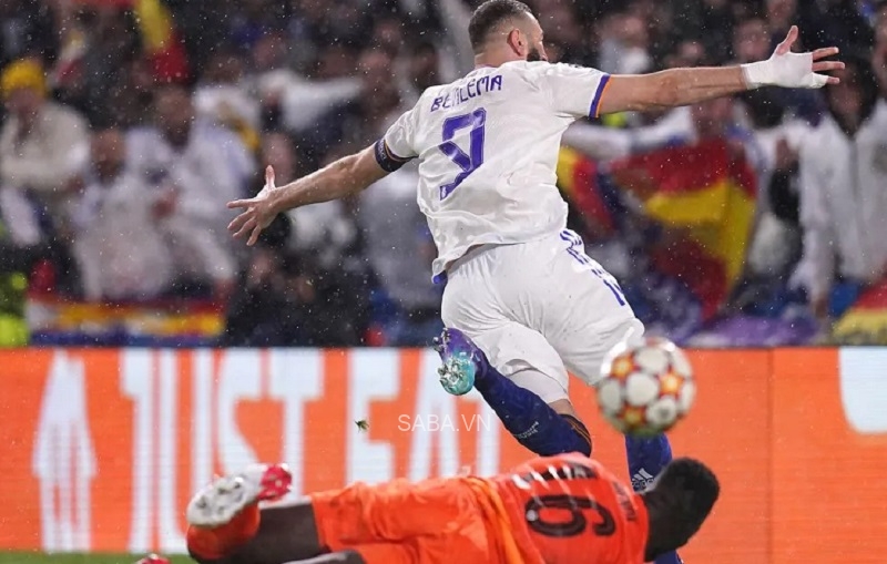 Benzema được Ferdinand công nhận là tiền đạo hay nhất thế giới hiện nay