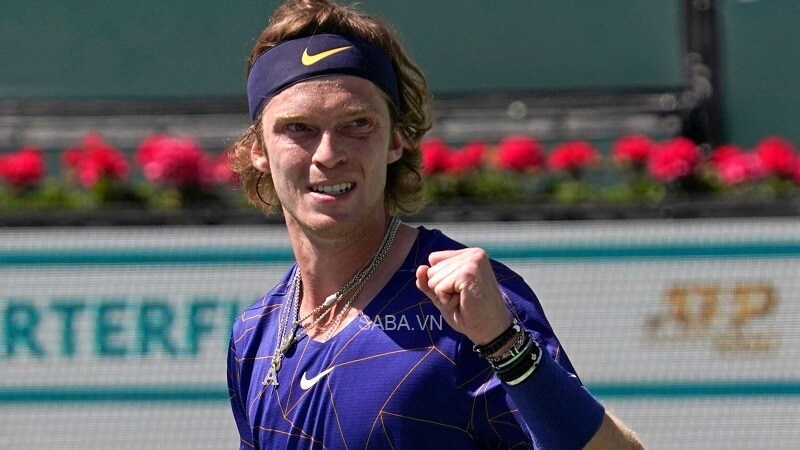 Andrey Rublev đáp trả lệnh cấm tham dự Wimbledon