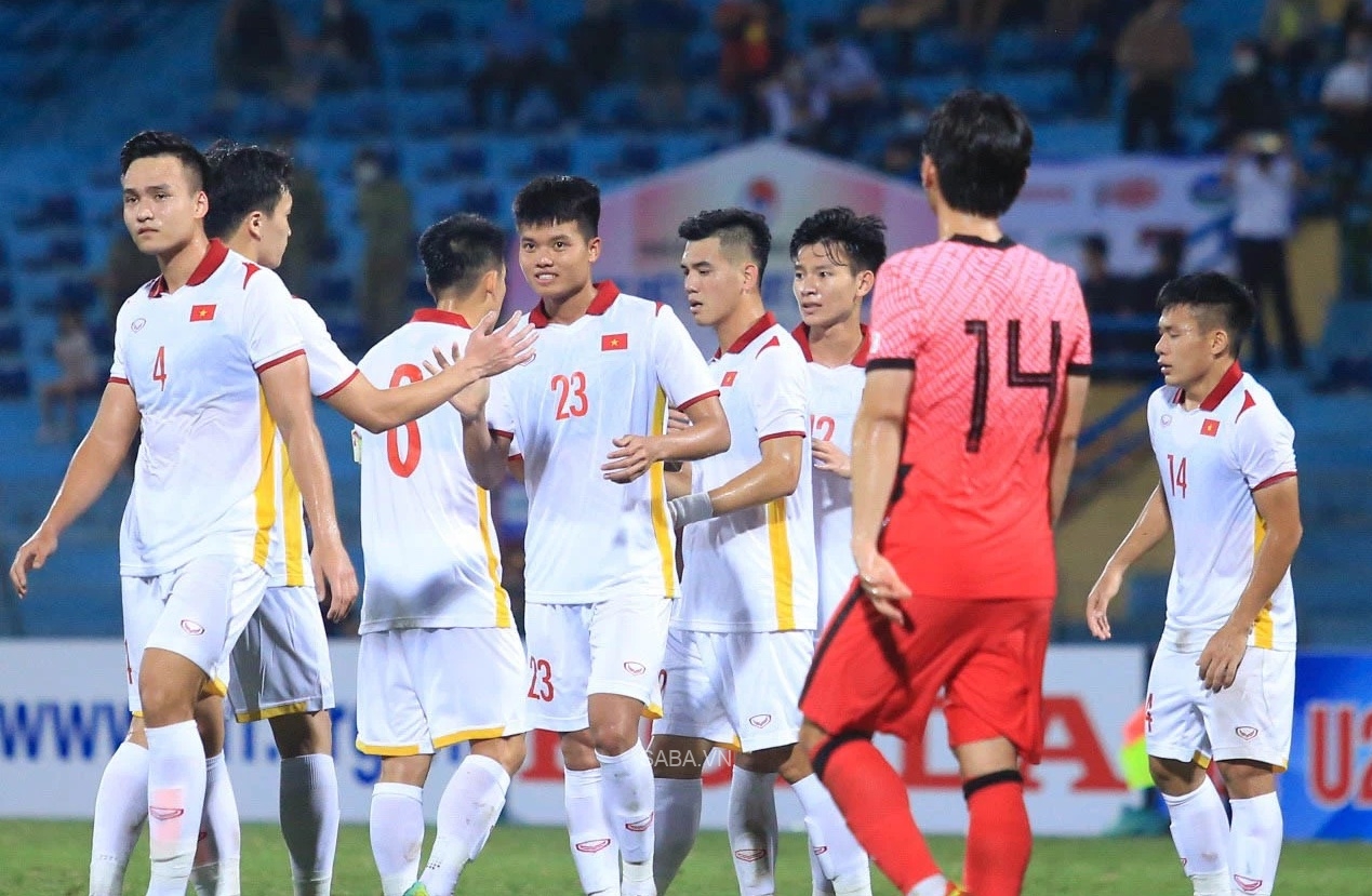 Văn Tùng (23) ghi bàn duy nhất trước U20 Hàn Quốc bằng pha volley đẹp mắt (Ảnh: Sport5)