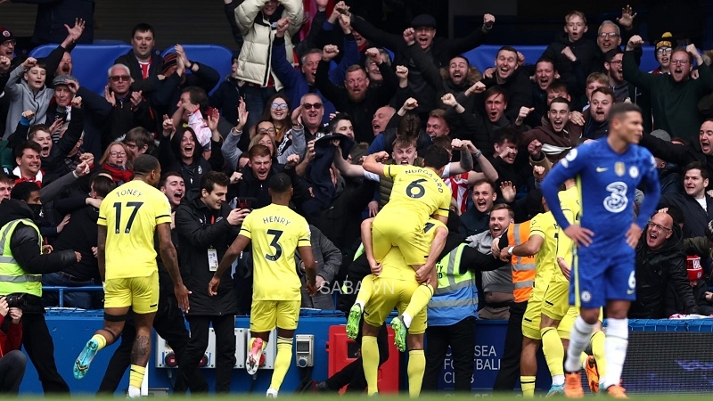 Brentford vùi dập Chelsea (Ảnh: Getty)