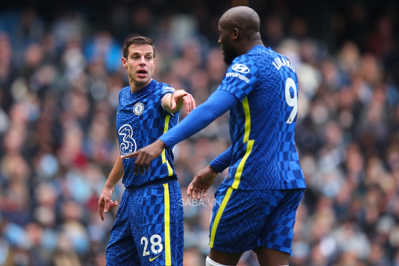 Azpilicueta khó lòng kịp bình phục để lên chuyến bay cùng toàn đội