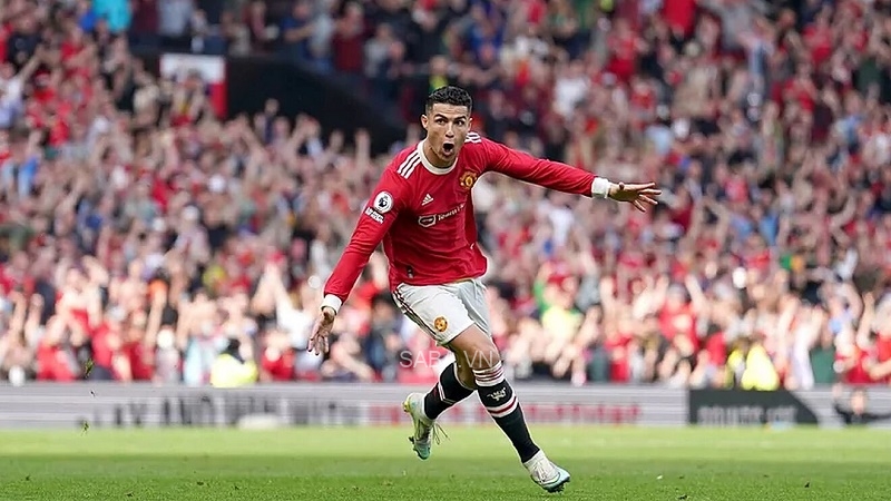 Ronaldo ghi hat-trick giúp MU đánh bại Norwich (Ảnh: Getty)