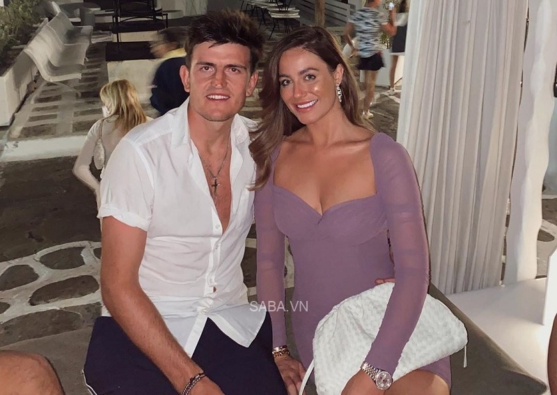 Fern Hawkins: Vị hôn thê xinh đẹp của Harry Maguire