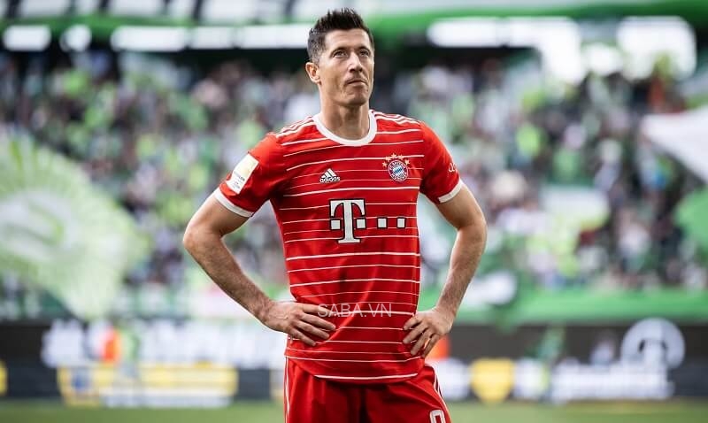 Lewy đã quá chán nản với đội chủ sân Allianz Arena.