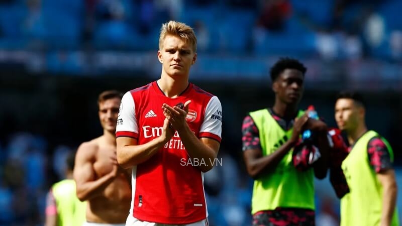 Odegaard và đồng đội từng chật vật hồi đầu mùa bóng