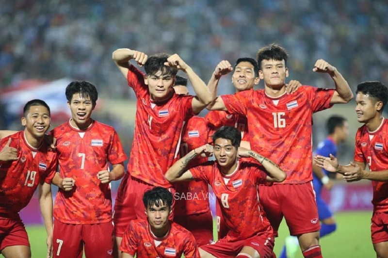 Tổng hợp bảng B bóng đá nam SEA Games 31: Malaysia thoát thua, Thái Lan thắng đậm