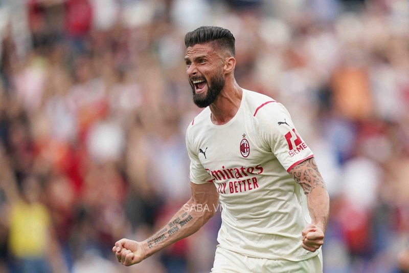 Giroud sớm giúp Milan có lợi thế