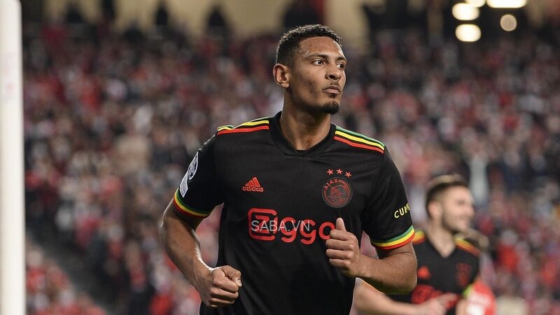 Haller thể hiện phong độ ấn tượng trong màu áo Ajax mùa giải vừa qua