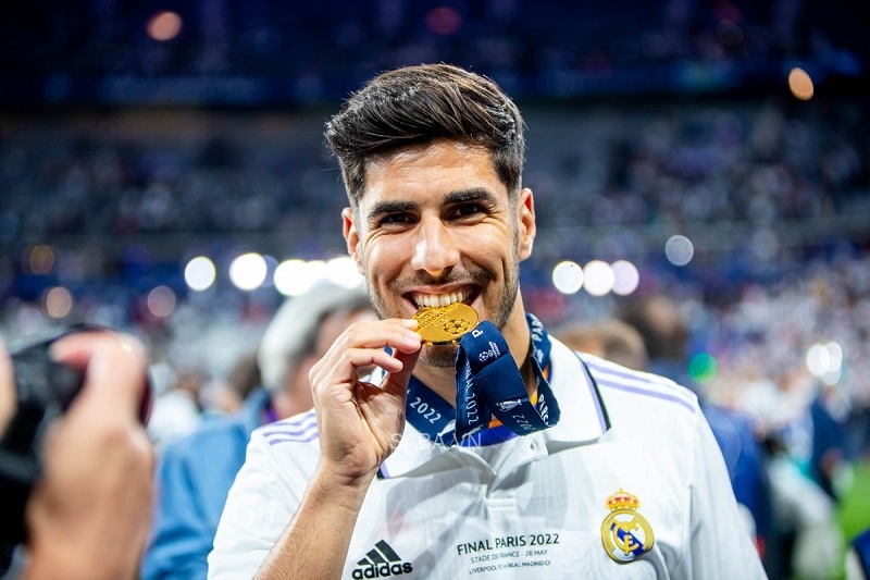 Asensio đã giành rất nhiều vinh quang với Real