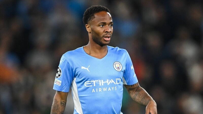 Sterling đang ở rất gần Stamford Bridge