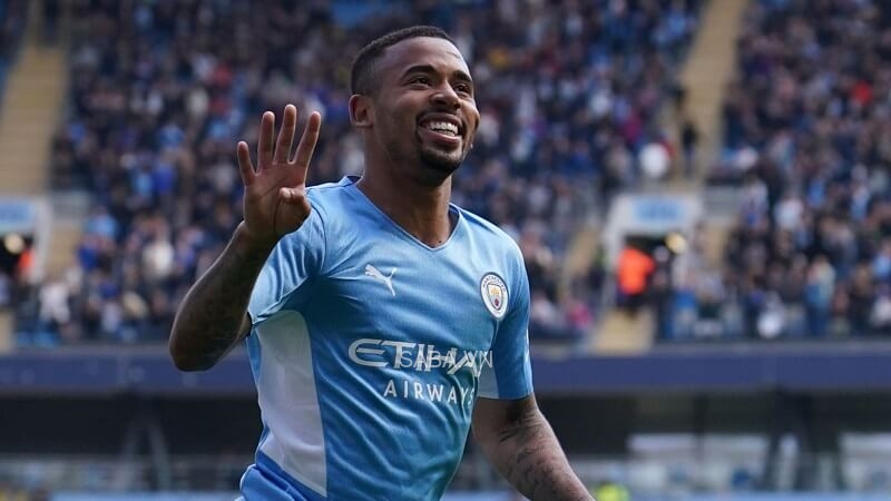 Gabriel Jesus trong màu áo Man City