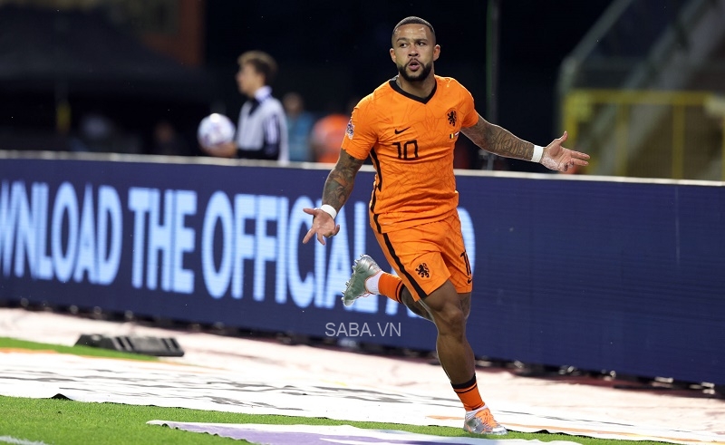 Depay tỏa sáng với cú đúp ở trận đấu này