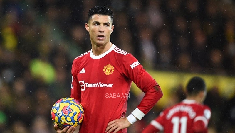 Ronaldo trải qua mùa giải bết bát cùng Man United