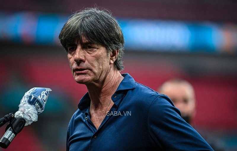 Joachim Low chưa có thành tích đặc biệt nào ở cấp CLB