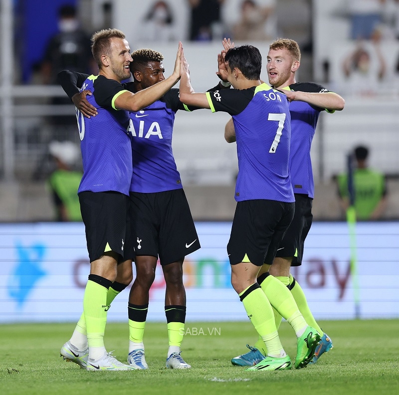 Harry Kane mở điểm cho Spurs đầu hiệp 2