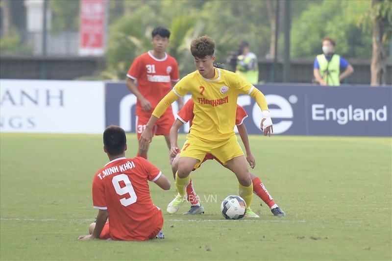 Văn Trường ghi siêu phẩm ấn định màn ngược dòng cho U19 Viettel ở chung kết giải U19 QG