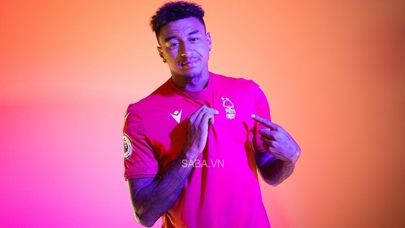 "100% Lingard sẽ hối hận khi đến Nottingham Forest"