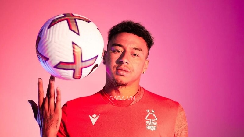 Lingard chọn gia nhập tân binh Nottingham Forest