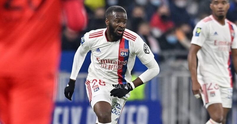 Ndombele được đem cho Lyon mượn vào giữa mùa giải trước