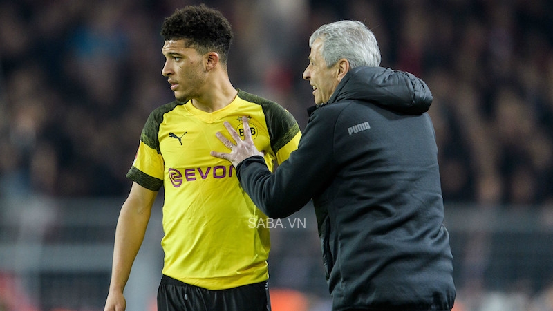 Ajax nên nhìn vào bài học của Dortmund với trường hợp của Sancho