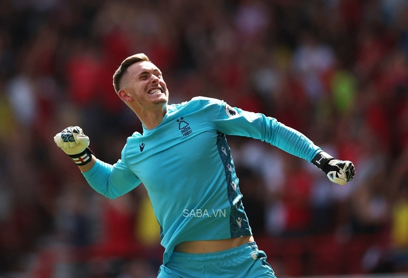 Dean Henderson chơi rất hay tại Nottingham 