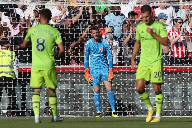 Nhìn De Gea, Ten Hag có thôi trừng phạt Dean Henderson?