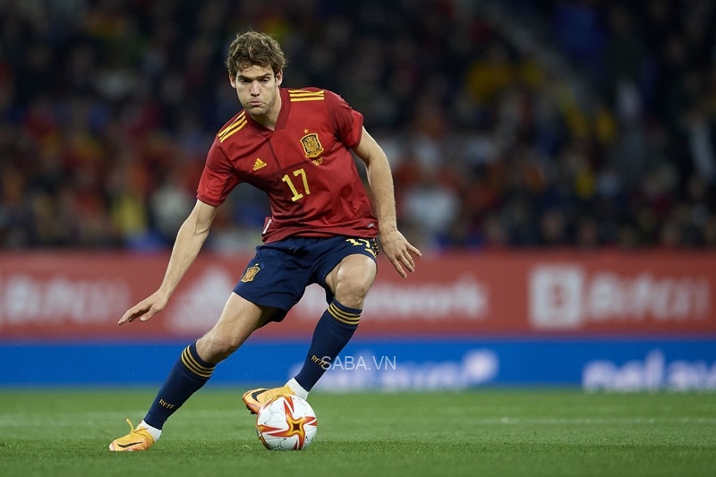 Marcos Alonso đã ở rất gần Barcelona 