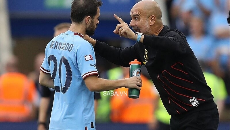 Pep cho biết nếu bán Silva, Man City sẽ phải tiếp tục hoạt động chuyển nhượng