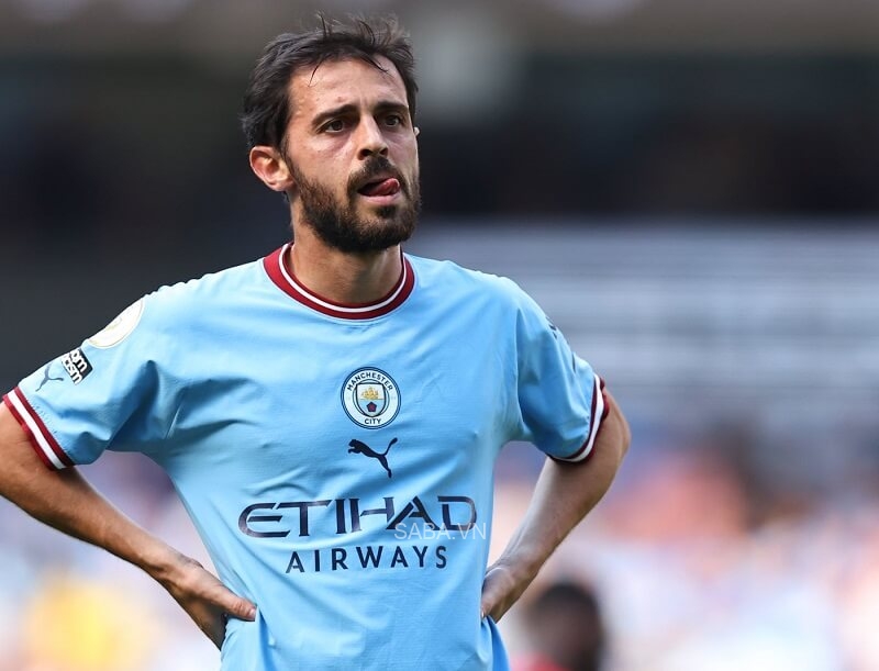 Barca cũng đang dành sự quan tâm cho Bernardo Silva