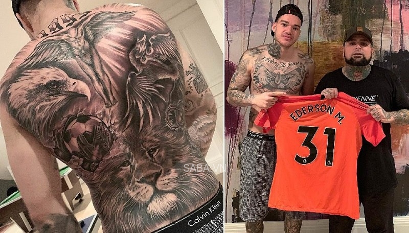 Bộ sưu tập hình xăm của Ederson độc nhất vô nhị với biểu tượng muông thú trên lưng. Nổi bật nhất và cũng là dấu hiệu nhận diện thủ môn của Man City chính là hình xăm bông hoa và đầu sọ rất to trên cổ