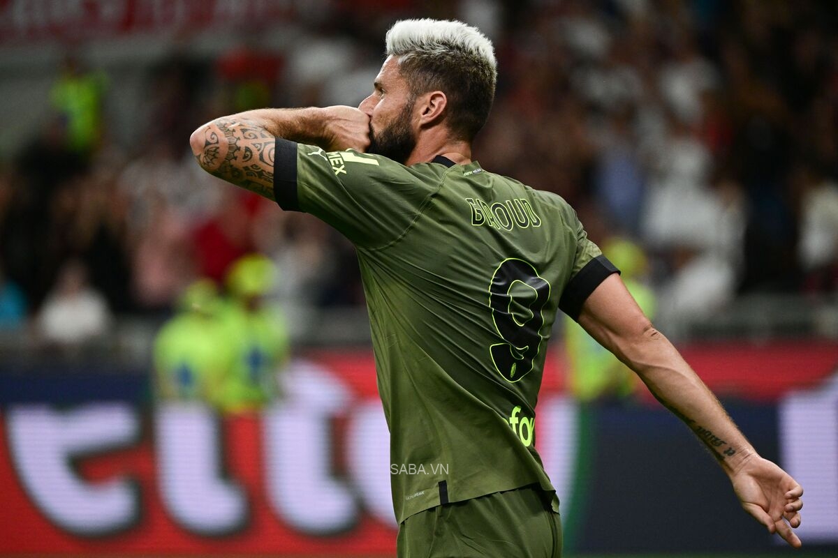 Giroud ấn định thắng lợi 2-0 cho AC Milan