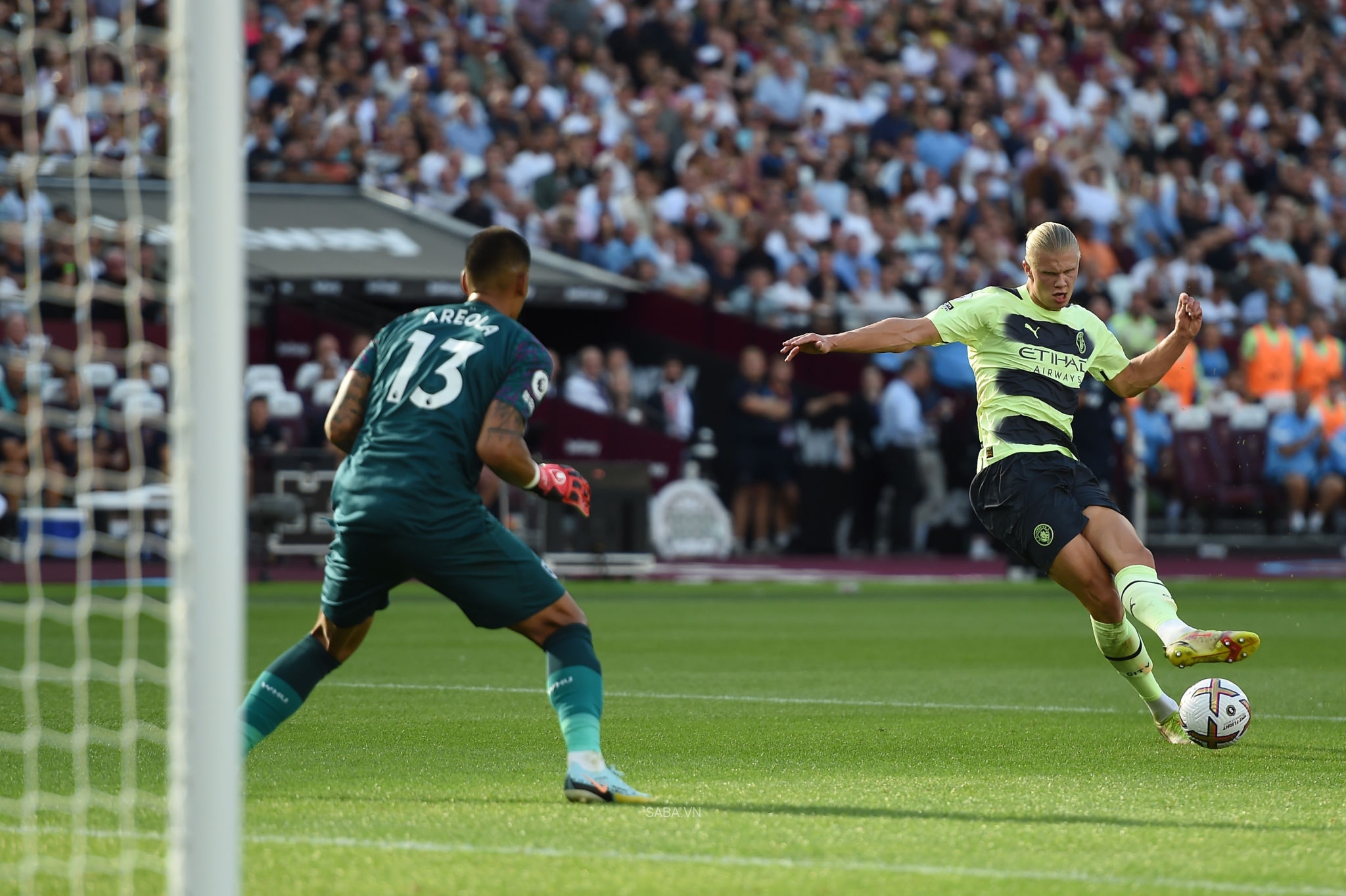 Haaland hoàn tất cú đúp cho Man City