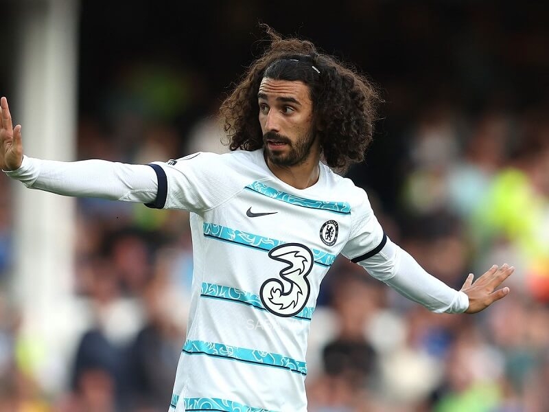 Cucurella đã chuyển đến Stamford Bridge