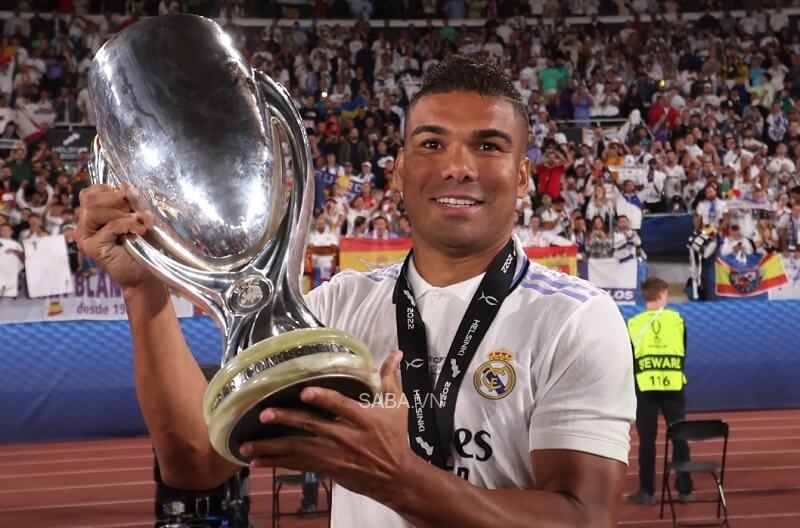 Casemiro vừa cùng Real giành Siêu cúp châu Âu 2022