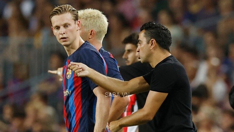 De Jong có thể là giải pháp cho Barca trong thương vụ Silva