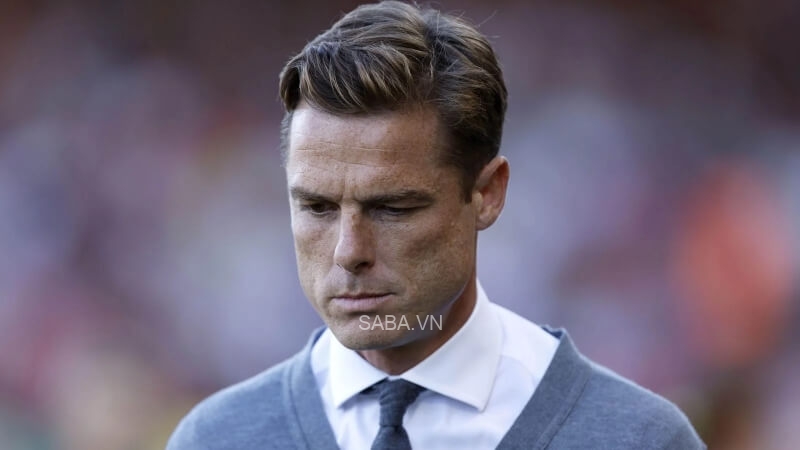 Scott Parker bị sa thải chỉ sau 4 vòng