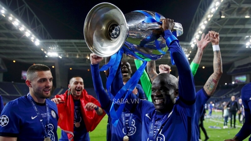 Kante là nhân tố quan trọng giúp Chelsea lên ngôi năm 2021