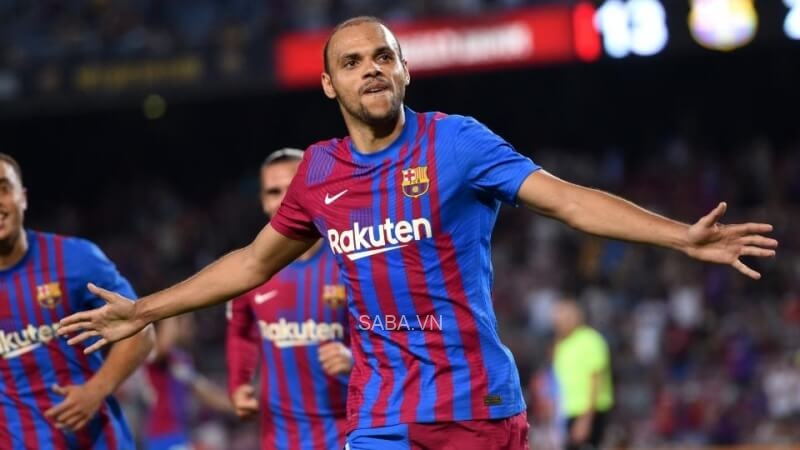 Braithwaite nhanh chóng trở thành người thừa tại Camp Nou