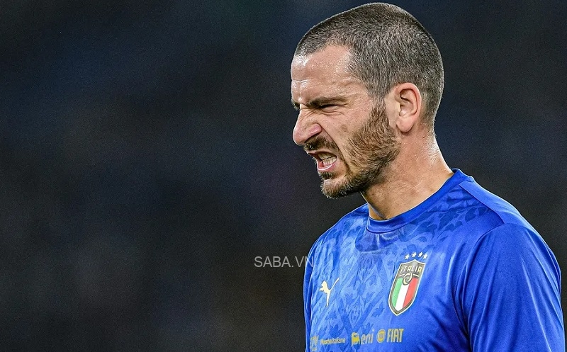 Bonucci: “Họ là những người không não”