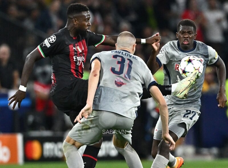 Origi trong trận gặp Salzburg