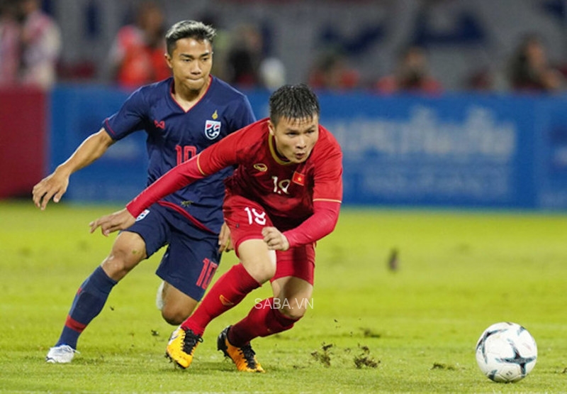 Chuyện Quang Hải và Chanathip dự AFF Cup: Sự loay hoay của bóng đá khu vực