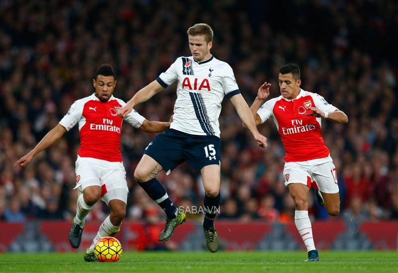 Dier và Sanchez thường xuyên đối đầu nhau trong các trận derby Bắc London trước đây 