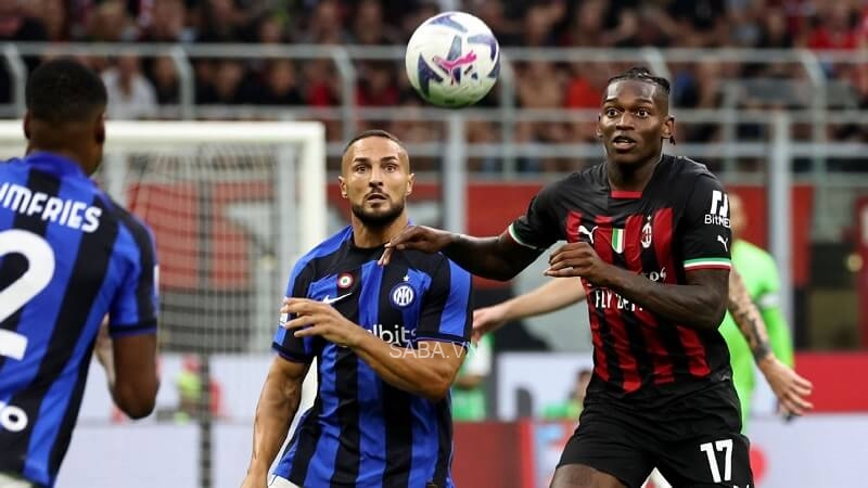 Leao vừa tỏa sáng rực rỡ trong trận derby thành Milan