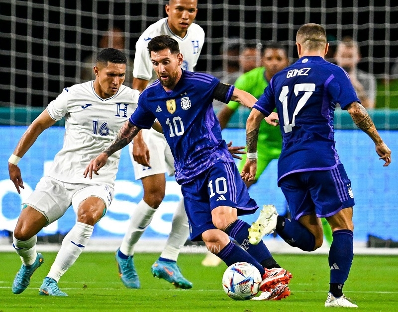 Messi thăng hoa, Argentina nối dài mạch bất bại lên 34 trận