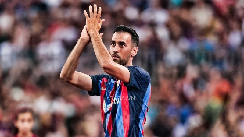 Đã đến lúc Busquets chia tay Barcelona