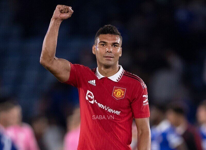 Casemiro gây bất ngờ khi đến M.U