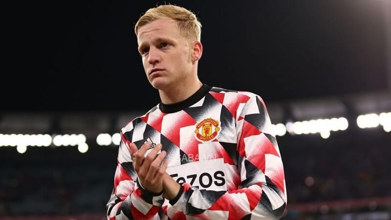 Van de Beek cần rời đi để cứu sự nghiệp