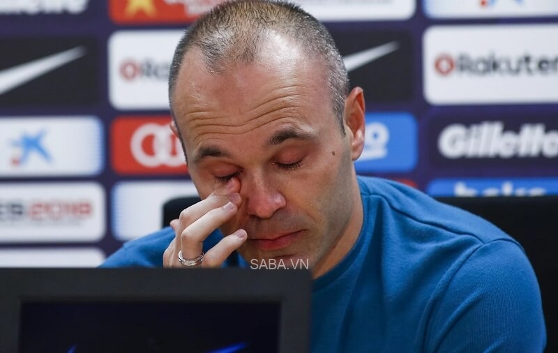 Huyền thoại Iniesta từng muốn kết liễu cuộc đời